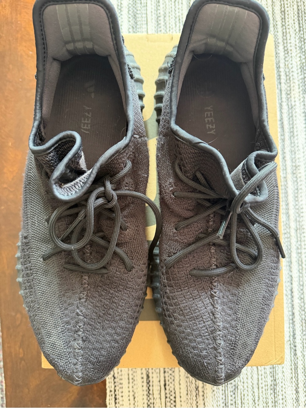 adidas Yeezy Men’s Black Low-Top Knit Sneakers